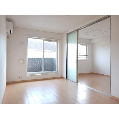 シャルマン　オーブ 201【管理NO：1-016017101-02010】 ★家具家電は申し込み後に搬入します★の物件画像
