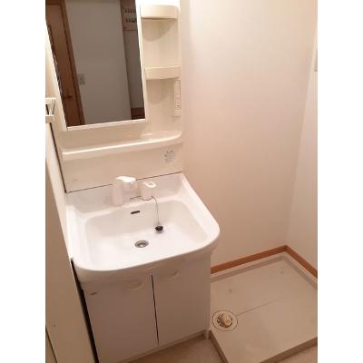 プリムローズ 205【管理NO：1-011427901-02040】 ★家具家電は申し込み後に搬入します★ ★2026年11月中旬入居可能★の物件画像