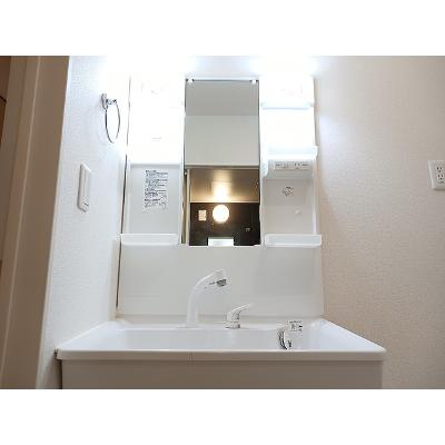 ラピス　ラズリ 203【管理NO：1-021524401-02030】 ★家具家電は申し込み後に搬入します★ ★2026年10月下旬入居可能★の物件画像