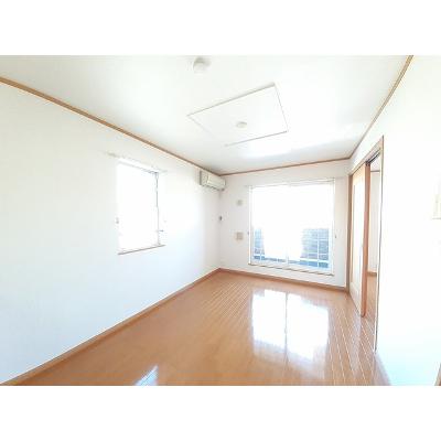 クレスタリア 203【管理NO：1-013023501-02030】 ★家具家電は申し込み後に搬入します★ ★2026年11月下旬入居可能★の物件画像