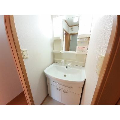 クレスタリア 203【管理NO：1-013023501-02030】 ★家具家電は申し込み後に搬入します★ ★2026年11月下旬入居可能★の物件画像