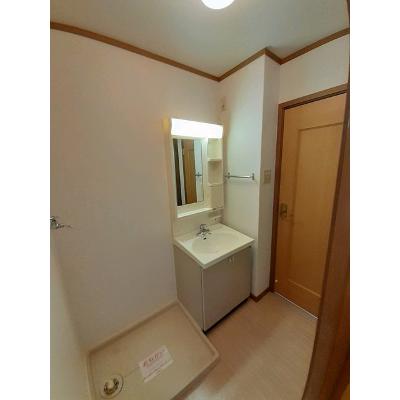 クレストール　一本木 102【管理NO：1-009685301-01020】 ★家具家電は申し込み後に搬入します★ ★2026年11月中旬入居可能★の物件画像