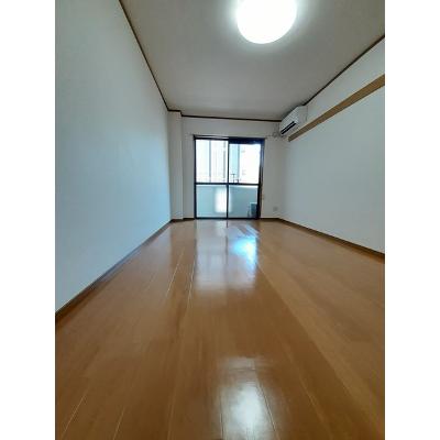 ローレル本町 102【管理NO：1-011447501-01020】 ★家具家電は申し込み後に搬入します★ ★2026年11月中旬入居可能★の物件画像