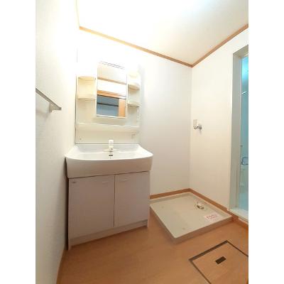 モワメーム 104【管理NO：1-012136501-01040】 ★家具家電は申し込み後に搬入します★ ★2026年11月上旬入居可能★の物件画像