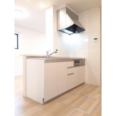 コア 105【管理NO：1-027064801-01040】 ★家具家電は申し込み後に搬入します★の物件画像