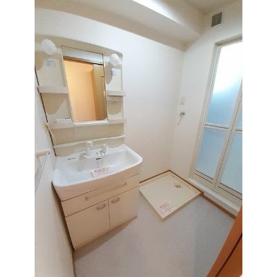 Ｒｉｔｚ 103【管理NO：1-014738801-01030】 ★家具家電は申し込み後に搬入します★ ★2026年11月中旬入居可能★の物件画像