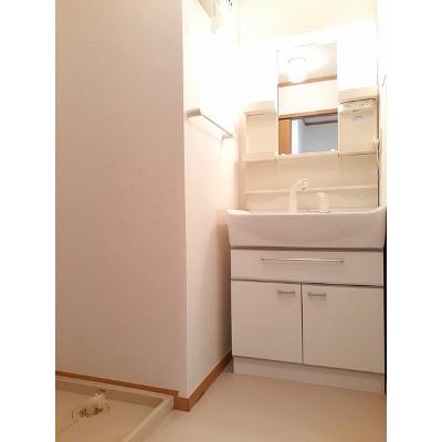 リュウ・フロイデ 203【管理NO：1-013086301-02030】 ★家具家電は申し込み後に搬入します★ ★2026年11月中旬入居可能★の物件画像
