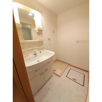 グランパス中央 101【管理NO：1-012657701-01010】 ★家具家電は申し込み後に搬入します★ ★2026年12月中旬入居可能★の物件画像