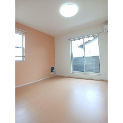 ＣＲＥＳＣＥＮＴ 201【管理NO：1-019562401-02010】 ★家具家電は申し込み後に搬入します★ ★2026年11月下旬入居可能★の物件画像