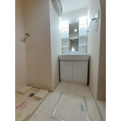 リバー　サイド　レジデンス 202【管理NO：1-018064001-02020】 ★家具家電は申し込み後に搬入します★ ★2026年11月下旬入居可能★の物件画像