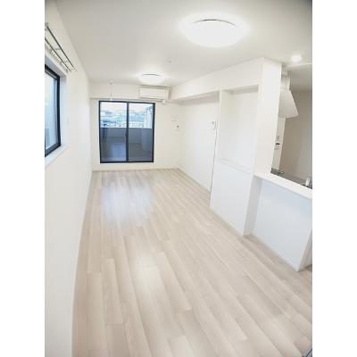 ラウンドストーンＴ 205【管理NO：1-028147502-02050】 ★家具家電は申し込み後に搬入します★ ★2026年11月下旬入居可能★の物件画像