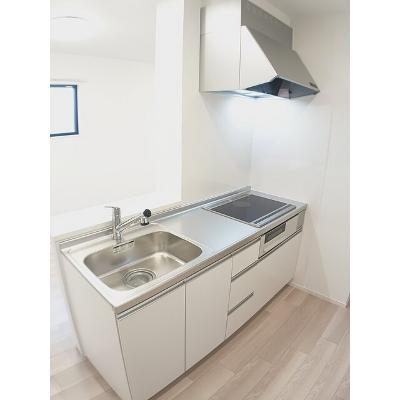 ラウンドストーンＴ 205【管理NO：1-028147502-02050】 ★家具家電は申し込み後に搬入します★ ★2026年11月下旬入居可能★の物件画像