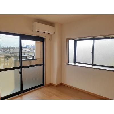 ヴィラージュ 303【管理NO：1-007400101-03030】 ★家具家電は申し込み後に搬入します★ ★2026年10月下旬入居可能★の物件画像