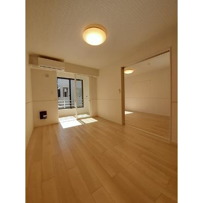 パレス　ハンド　Ⅲ 101【管理NO：1-027203301-01010】 ★家具家電は申し込み後に搬入します★の物件画像