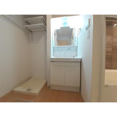 リズム　Ｂ 201【管理NO：1-025327902-02010】 ★家具家電は申し込み後に搬入します★ ★2026年12月中旬入居可能★の物件画像