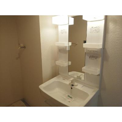 ハイ・アイランド　Ⅱ 202【管理NO：1-017130902-02020】 ★家具家電は申し込み後に搬入します★ ★2026年12月上旬入居可能★の物件画像