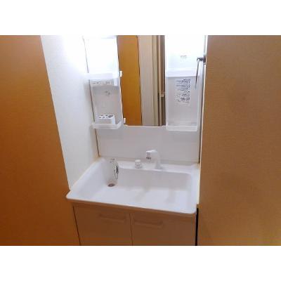 フローラル 101【管理NO：1-021375701-01010】 ★家具家電は申し込み後に搬入します★ ★2026年12月上旬入居可能★の物件画像