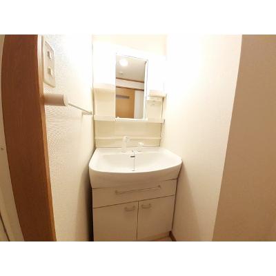 ソレアード山香 203【管理NO：1-012361901-02030】 ★家具家電は申し込み後に搬入します★ ★2026年11月下旬入居可能★の物件画像
