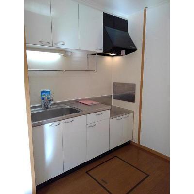 サンライツ伊賀 102【管理NO：1-014116601-01020】 ★家具家電は申し込み後に搬入します★ ★2026年10月下旬入居可能★の物件画像