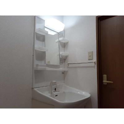 インテックスⅢ番館 201【管理NO：1-011571501-02010】 ★家具家電は申し込み後に搬入します★ ★2026年12月中旬入居可能★の物件画像