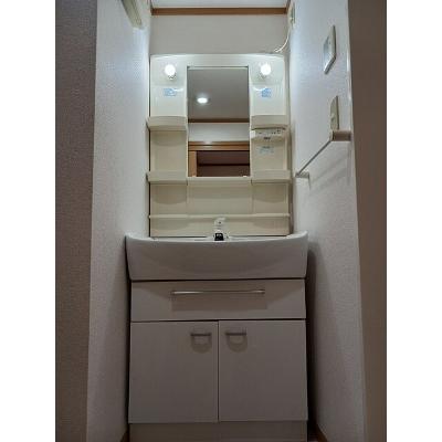 セントラルヒルズⅢ 203【管理NO：1-012469201-02030】 ★家具家電は申し込み後に搬入します★ ★2026年11月下旬入居可能★の物件画像