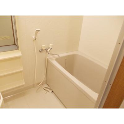 グランクオーレⅡ番館 101【管理NO：1-005566402-01010】 ★家具家電は申し込み後に搬入します★ ★2026年11月上旬入居可能★の物件画像