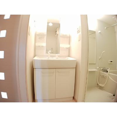 イリーデ・カーサ 204【管理NO：1-016750601-02040】 ★家具家電は申し込み後に搬入します★ ★2026年11月下旬入居可能★の物件画像