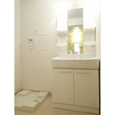 シーライト 202【管理NO：1-016676901-02020】 ★家具家電は申し込み後に搬入します★ ★2026年11月中旬入居可能★の物件画像