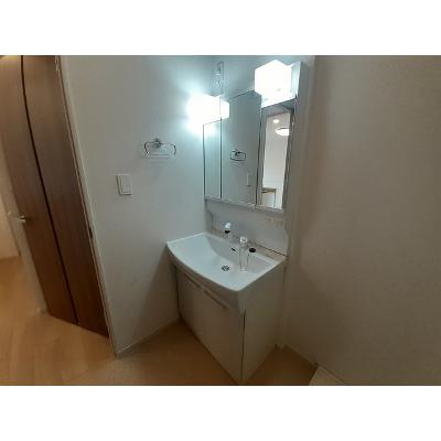 アベニール 203【管理NO：1-025221901-02030】 ★家具家電は申し込み後に搬入します★の物件画像
