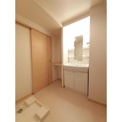 フェルメールＡ 105【管理NO：1-016967001-01040】 ★家具家電は申し込み後に搬入します★ ★2027年01月中旬入居可能★の物件画像