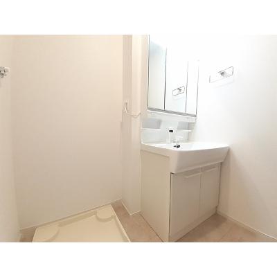 ウェストフィールドⅢ 201【管理NO：1-026182301-02010】 ★家具家電は申し込み後に搬入します★ ★2026年11月中旬入居可能★の物件画像
