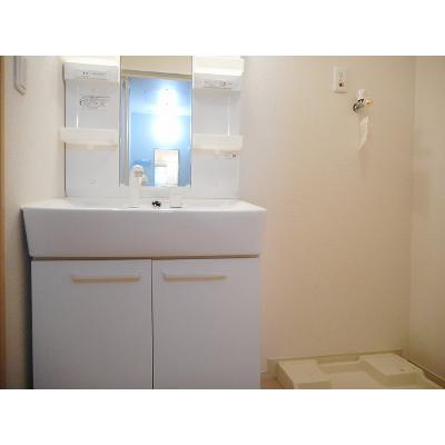 プレシャス 203【管理NO：1-017046001-02030】 ★家具家電は申し込み後に搬入します★ ★2026年12月上旬入居可能★の物件画像