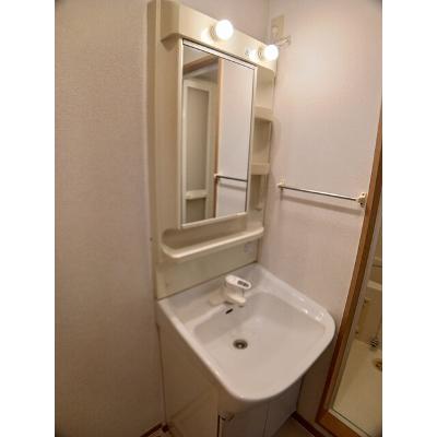 グリーンピア中川Ⅱ号館 103【管理NO：1-011066301-01030】 ★家具家電は申し込み後に搬入します★ ★2026年11月下旬入居可能★の物件画像