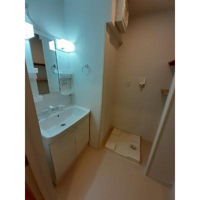 イルミナール 102【管理NO：1-021458401-01020】 ★家具家電は申し込み後に搬入します★ ★2026年12月上旬入居可能★の物件画像