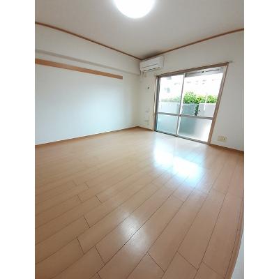 ラフレシール秋根 107【管理NO：1-014464801-01060】 ★家具家電は申し込み後に搬入します★ ★2026年11月上旬入居可能★の物件画像