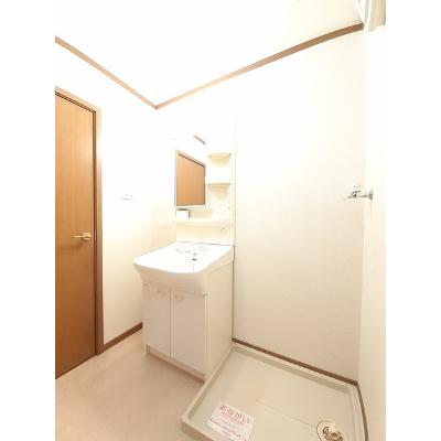 パーク　レガシィⅡ 201【管理NO：1-011779202-02010】 ★家具家電は申し込み後に搬入します★ ★2026年12月中旬入居可能★の物件画像