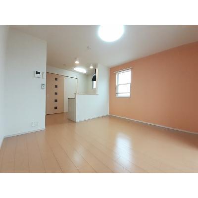 フローリスト 201【管理NO：1-019732301-02010】 ★家具家電は申し込み後に搬入します★ ★2026年12月上旬入居可能★の物件画像