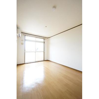 フラット・フラワー 201【管理NO：1-004130201-02010】 ★家具家電は申し込み後に搬入します★ ★2026年12月中旬入居可能★の物件画像