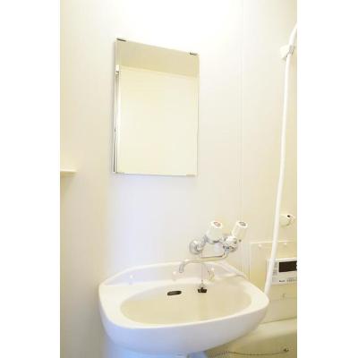 フラット・フラワー 201【管理NO：1-004130201-02010】 ★家具家電は申し込み後に搬入します★ ★2026年12月中旬入居可能★の物件画像