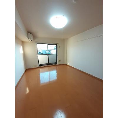 エステビエント 102【管理NO：1-014404201-01020】 ★家具家電は申し込み後に搬入します★ ★2026年11月上旬入居可能★の物件画像