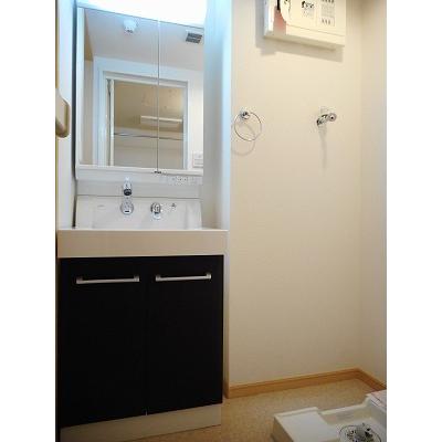 ピッコラ　フォレスタ 101【管理NO：1-018670701-01010】 ★家具家電は申し込み後に搬入します★ ★2026年12月中旬入居可能★の物件画像