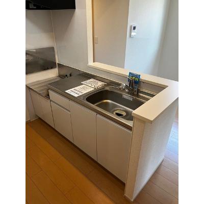 サングランス 201【管理NO：1-020775302-02010】 ★家具家電は申し込み後に搬入します★ ★2026年11月中旬入居可能★の物件画像