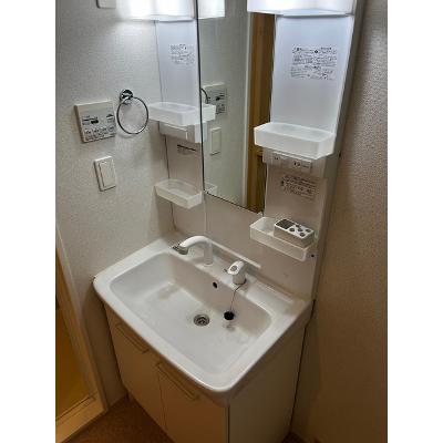 サングランス 201【管理NO：1-020775302-02010】 ★家具家電は申し込み後に搬入します★ ★2026年11月中旬入居可能★の物件画像