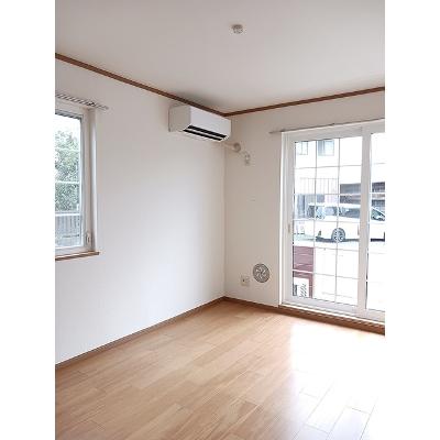 サンクローレⅡ 101【管理NO：1-010416201-01010】 ★家具家電は申し込み後に搬入します★の物件画像
