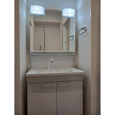 サンシャイン　フラワー 201【管理NO：1-027389401-02010】 ★家具家電は申し込み後に搬入します★ ★2026年12月中旬入居可能★の物件画像
