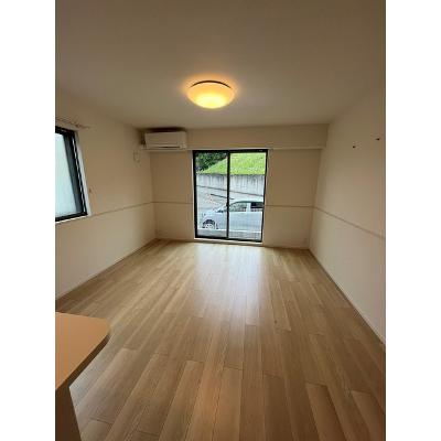カーディナル 101【管理NO：1-026971301-01010】 ★家具家電は申し込み後に搬入します★ ★2026年11月下旬入居可能★の物件画像