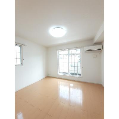 ウィステリア 201【管理NO：1-017078001-02010】 ★家具家電は申し込み後に搬入します★ ★2026年10月下旬入居可能★の物件画像