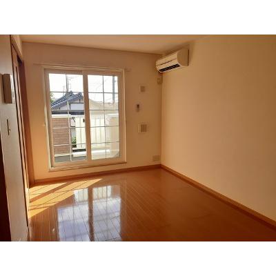 サフラワー 201【管理NO：1-013938301-02010】 ★家具家電は申し込み後に搬入します★ ★2026年12月中旬入居可能★の物件画像