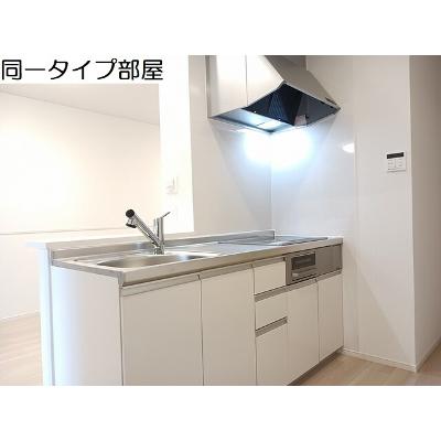 パルク町村 103【管理NO：1-028727301-01030】 ★家具家電は申し込み後に搬入します★ ★2027年02月上旬入居可能★の物件画像