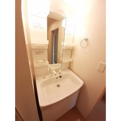 グランビュー地蔵 201【管理NO：1-017975201-02010】 ★家具家電は申し込み後に搬入します★ ★2026年12月上旬入居可能★の物件画像